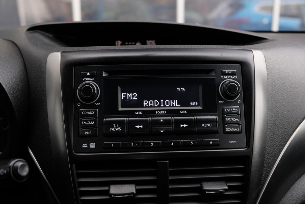 Subaru Impreza 2.0R XV AWD Automaat 36275501-17.jpg | AutoNique Occasions Uden